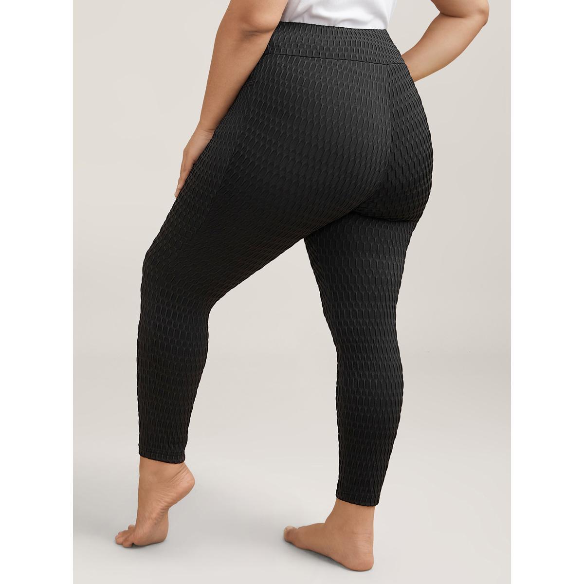 Plus Size Textured Wide waist Super Stretch Leggings Women Black Casual High stretch Skinny Mid Rise Everyday Leggings BloomChic 28/5X Product Image