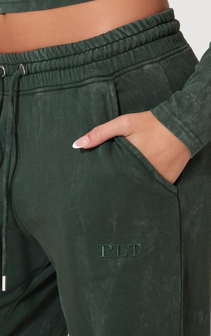 PRETTYLITTLETHING Forest Green Washed Low Rise Oversized Wide Leg Sweatpants Product Image