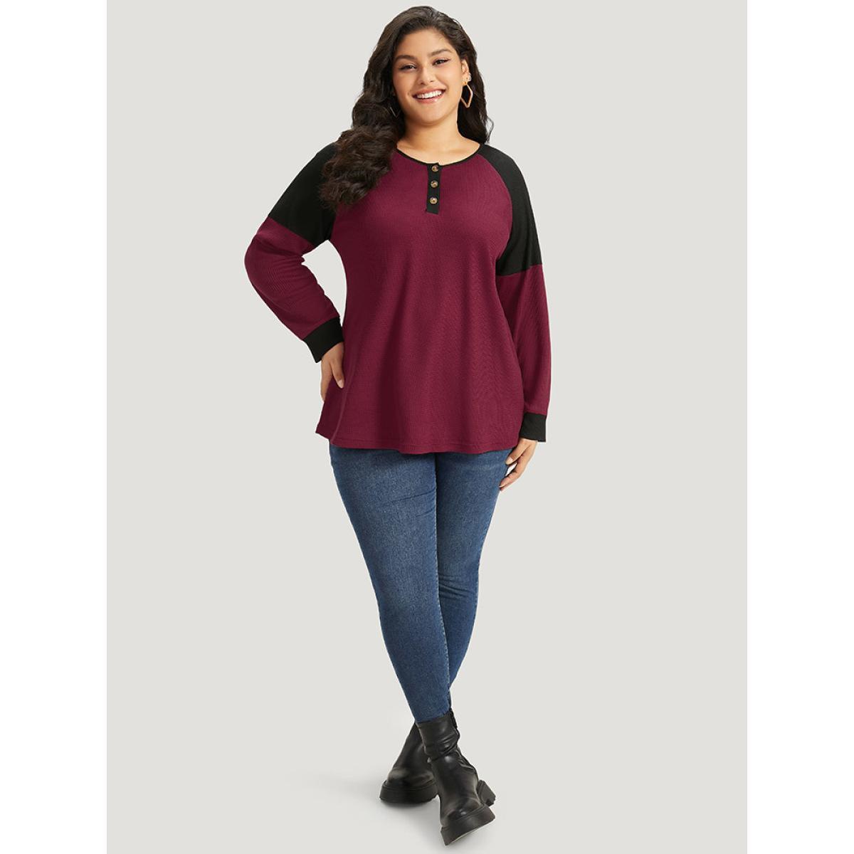 Plus Size Waffle Knit Two Tone Raglan Sleeve T-shirt Burgundy Women Casual Elastic cuffs Plain Open Front Dailywear T-shirts BloomChic 30/6X Product Image