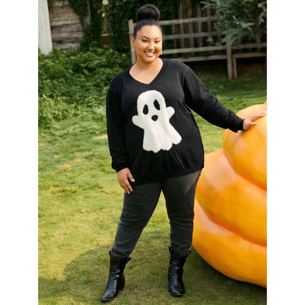 Plus Size Mink Touch Ghost Printed Pullover Black Women Casual Long Sleeve V-neck Everyday Pullovers BloomChic 28/5X Product Image