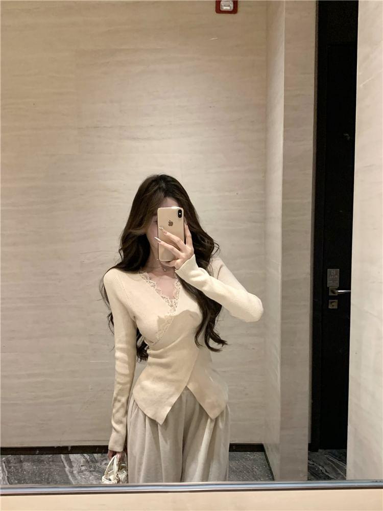 Long-Sleeve V-Neck Plain Criss Cross Lace Trim Knit Top Product Image