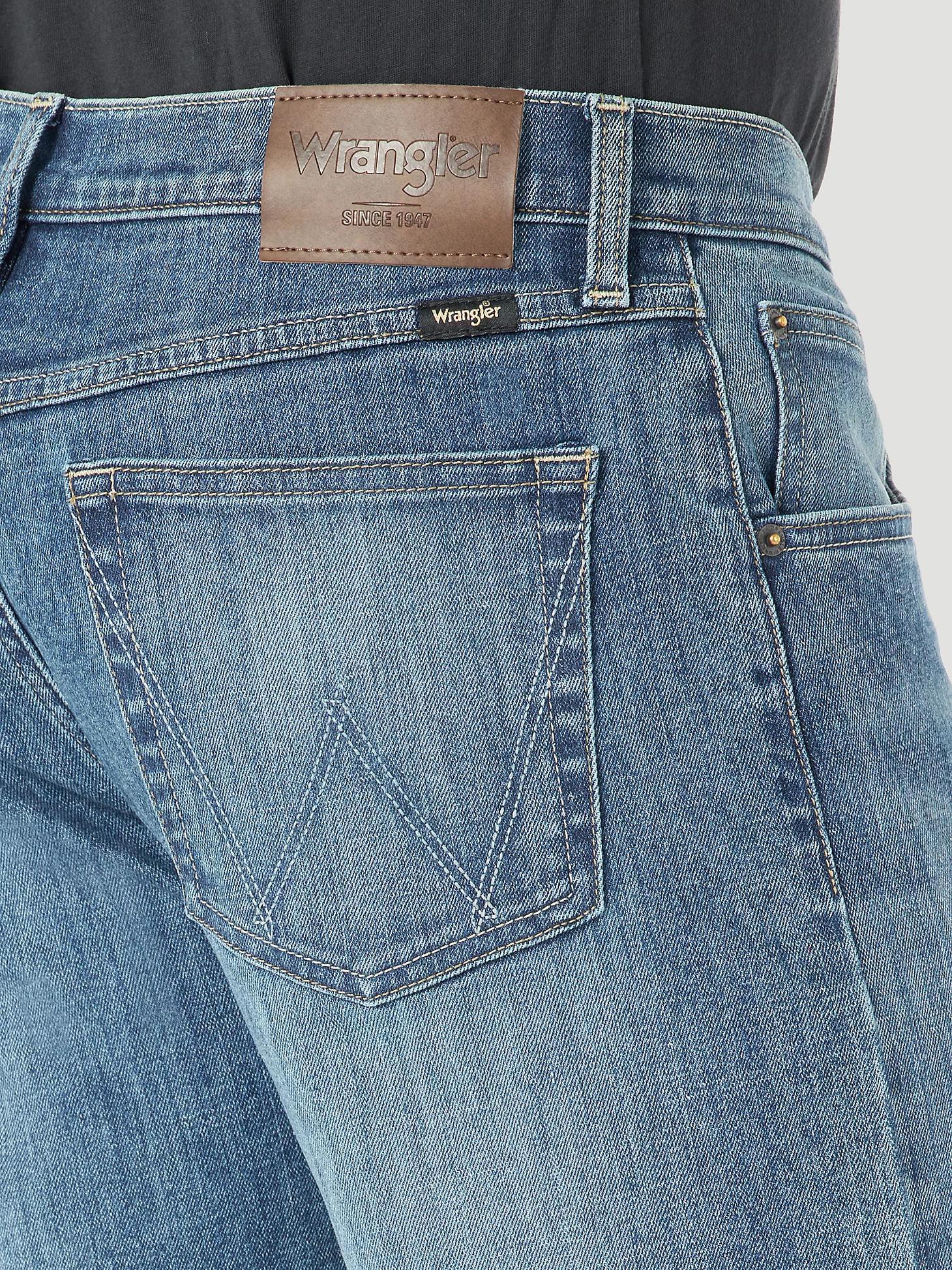 Men's Regular Fit Flex Jean | Men's JEANS | Wrangler® Product Image