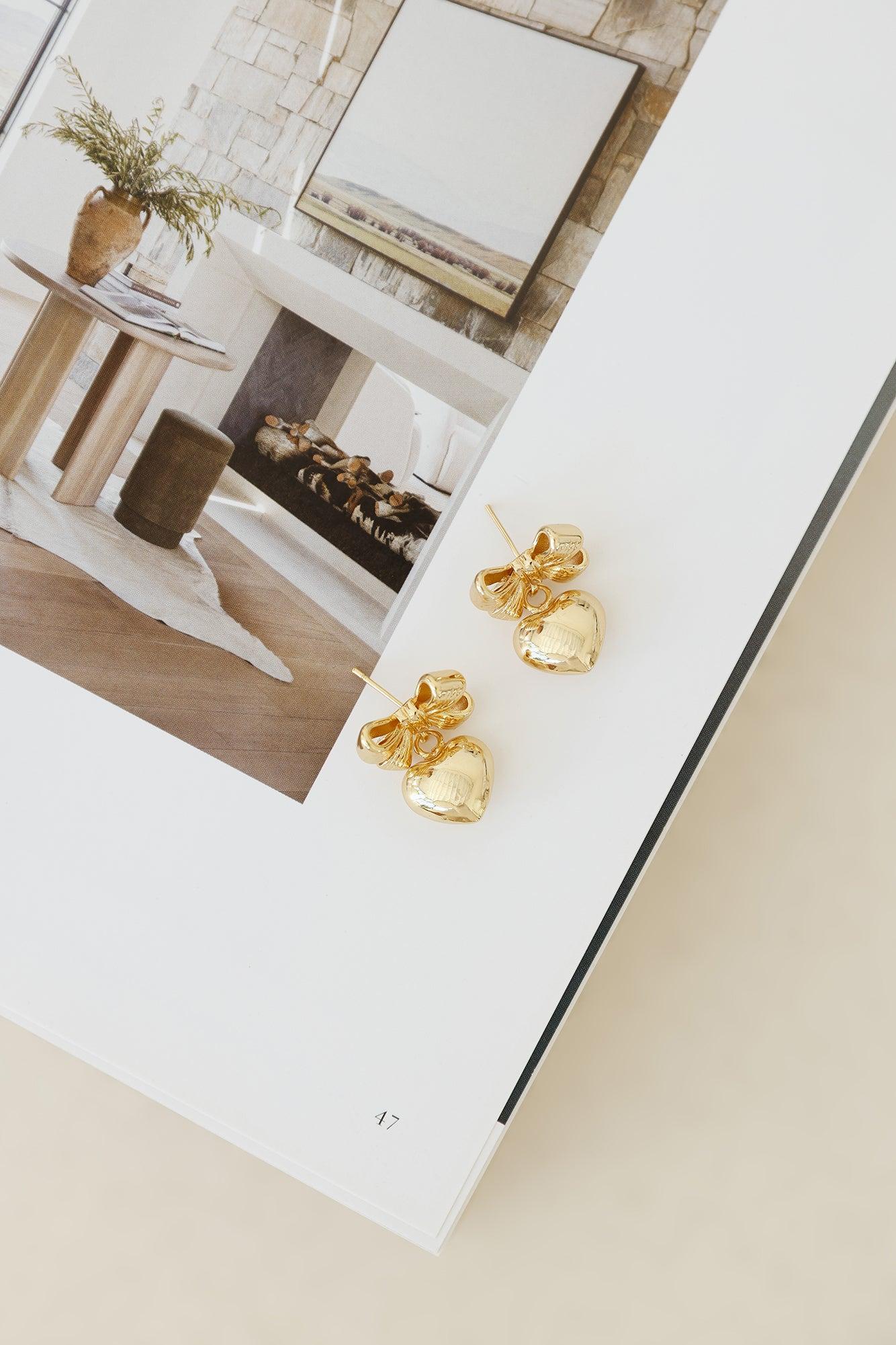 Love Bow Earrings Gold Product Image