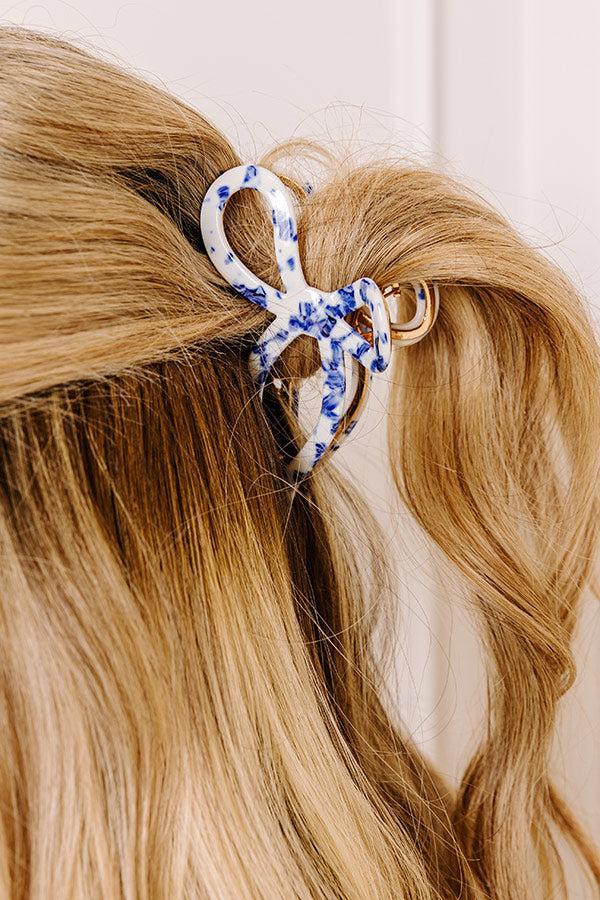 Coquette Charm Claw Hair Clip in Blue Product Image