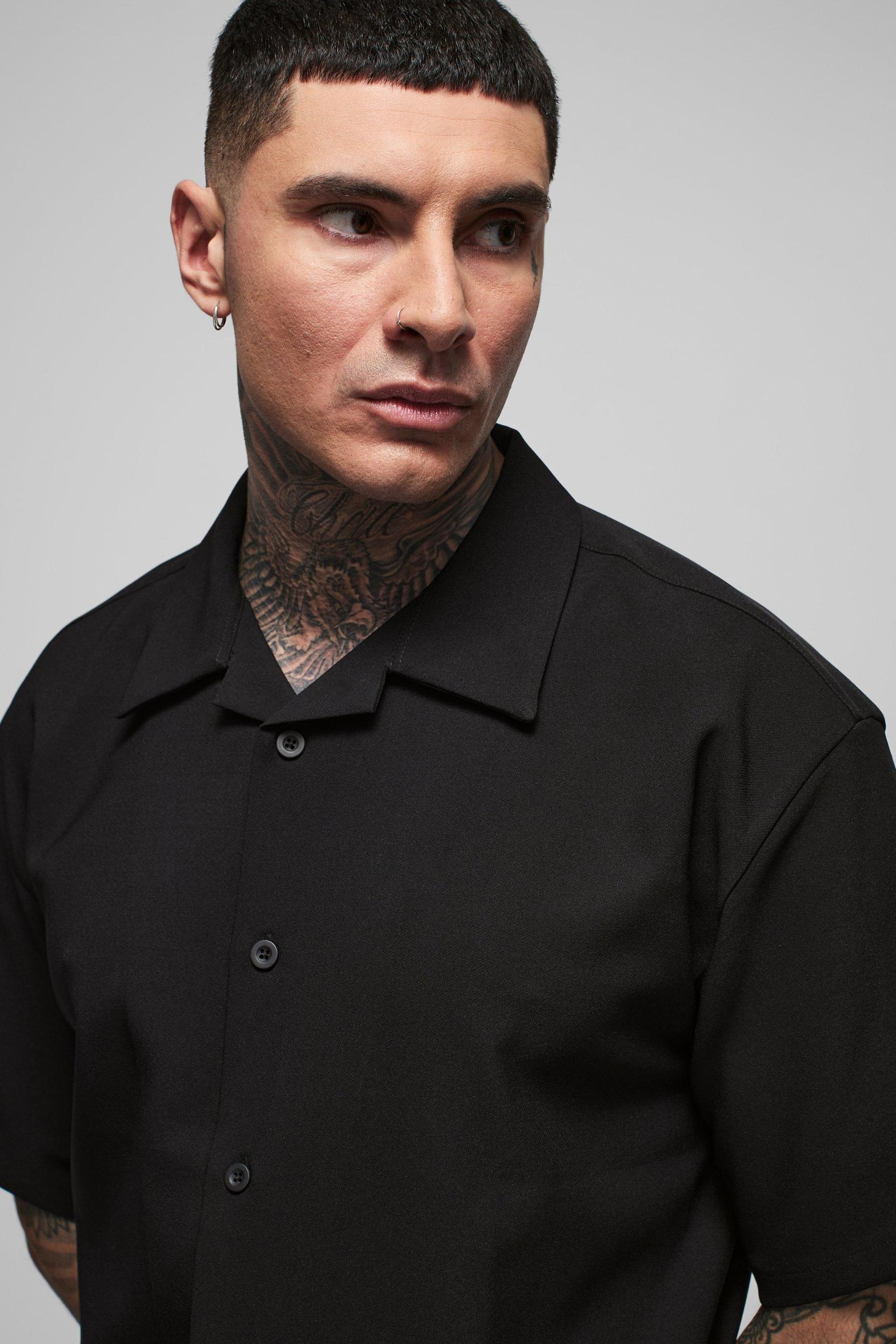 Tall Stretch Woven Boxy Revere Shirt | boohooMAN USA Product Image