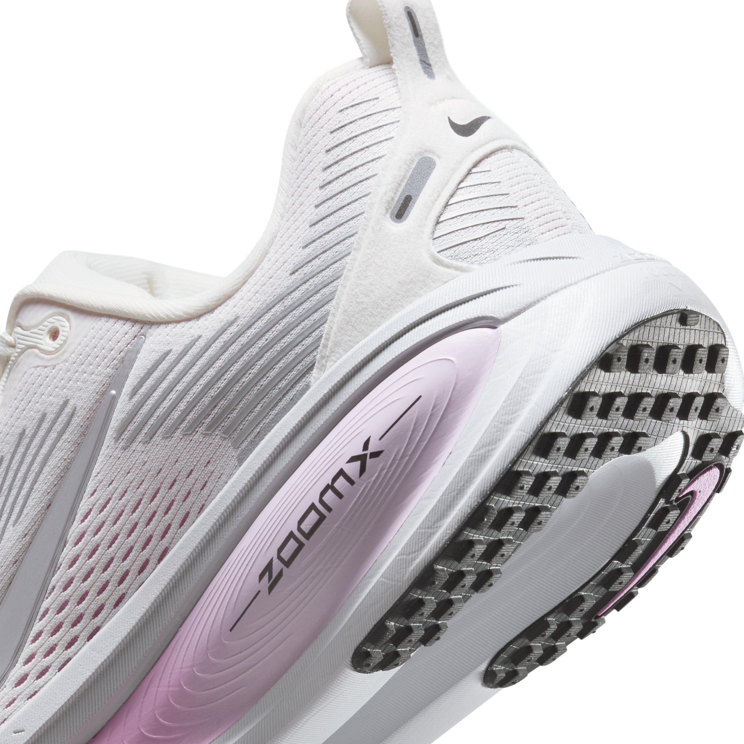 Nike Women's Vomero 18 Road Running Shoes Product Image