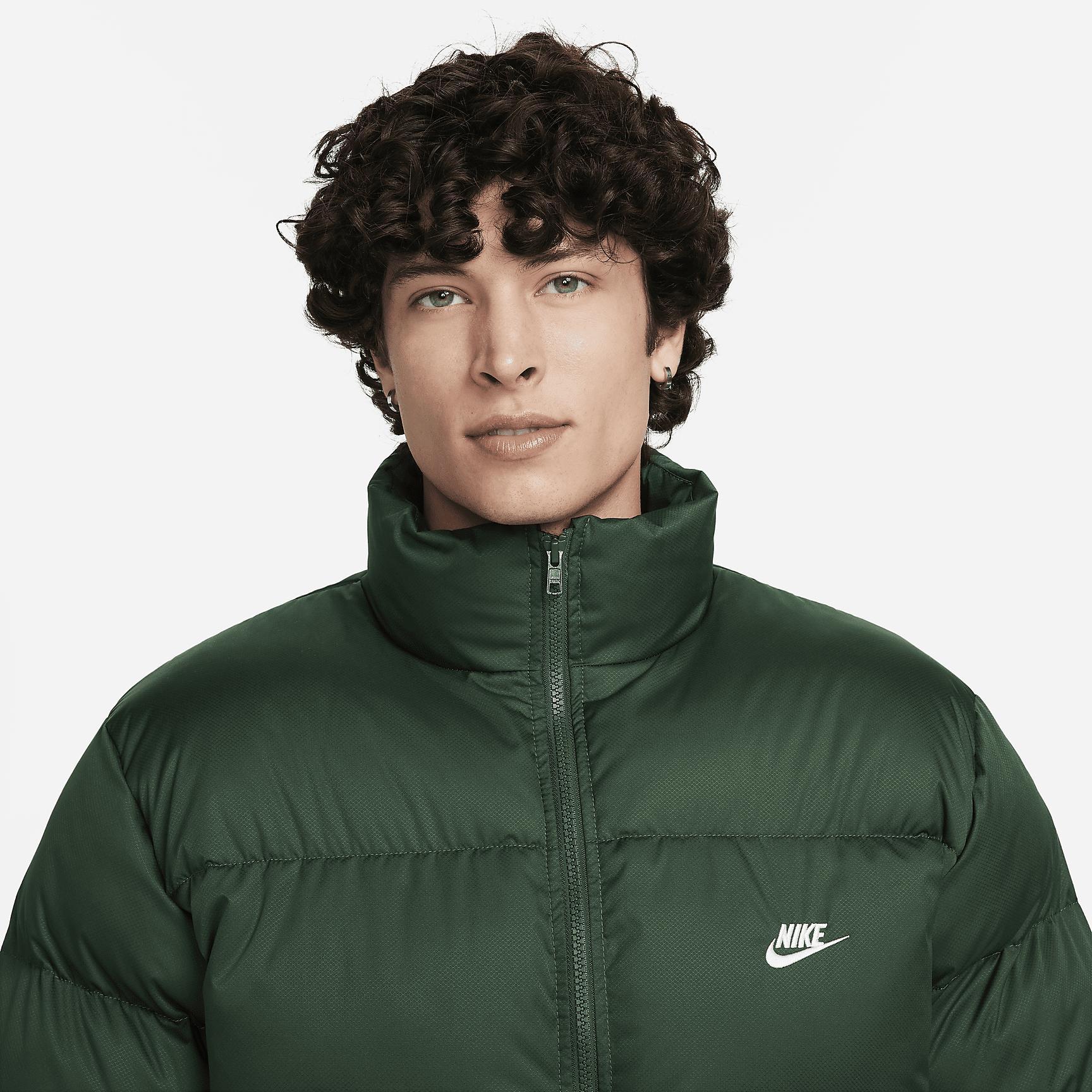 Nike Sportswear Club Men's Puffer Jacket Product Image