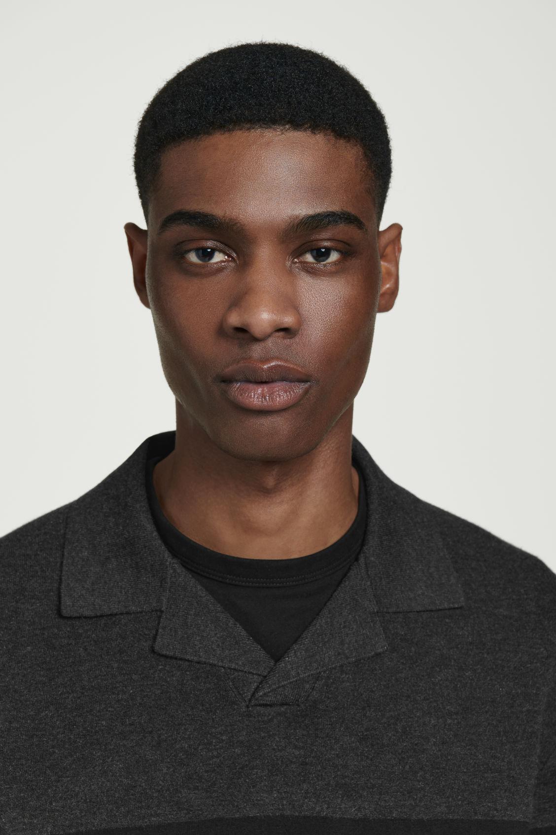 STRIPED DOUBLE-FACED KNITTED POLO SHIRT Product Image