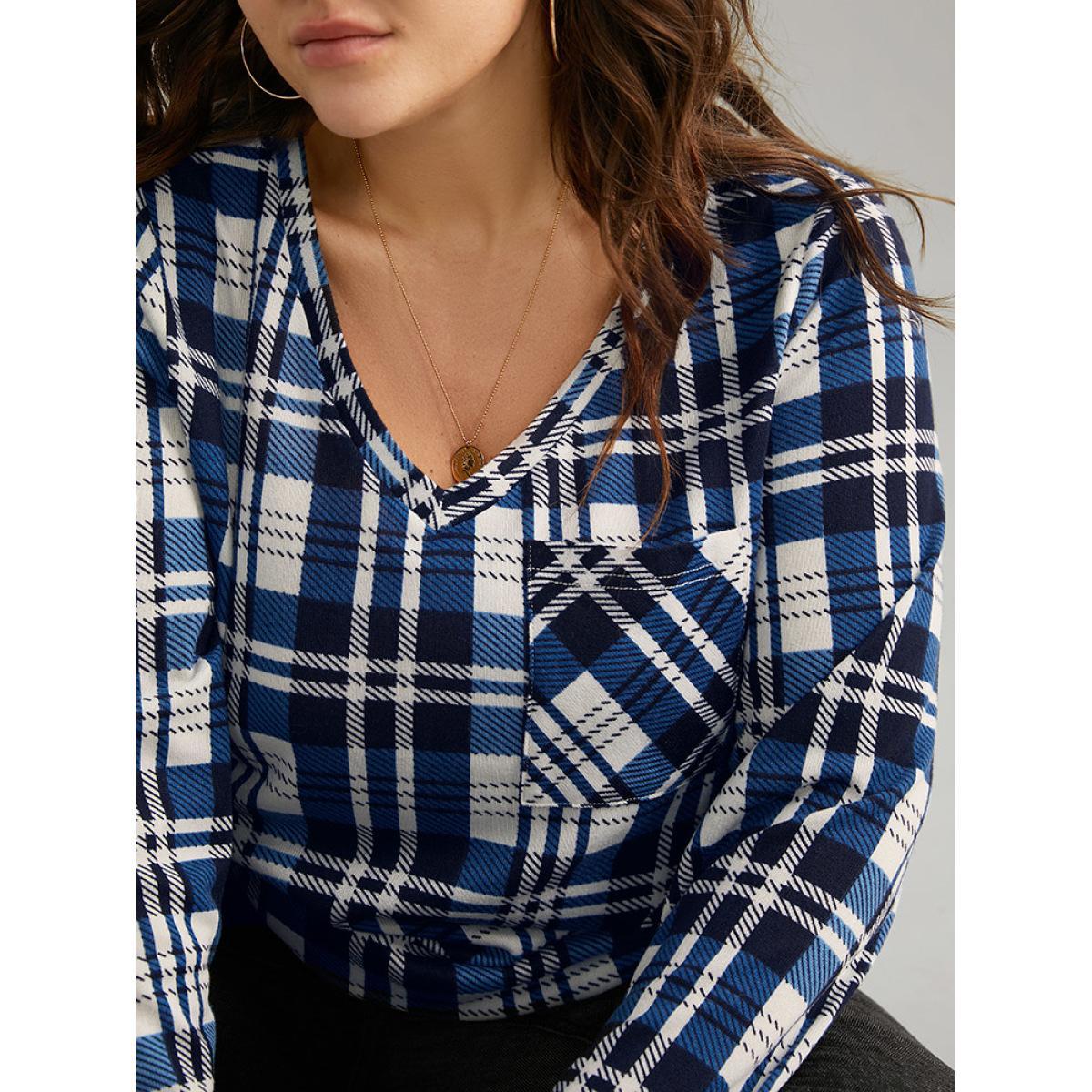 Plus Size Plaid Contrast V Neck Patched Pocket T-shirt Blue Women Casual Contrast Plaid V-neck Dailywear T-shirts BloomChic 12/L Product Image