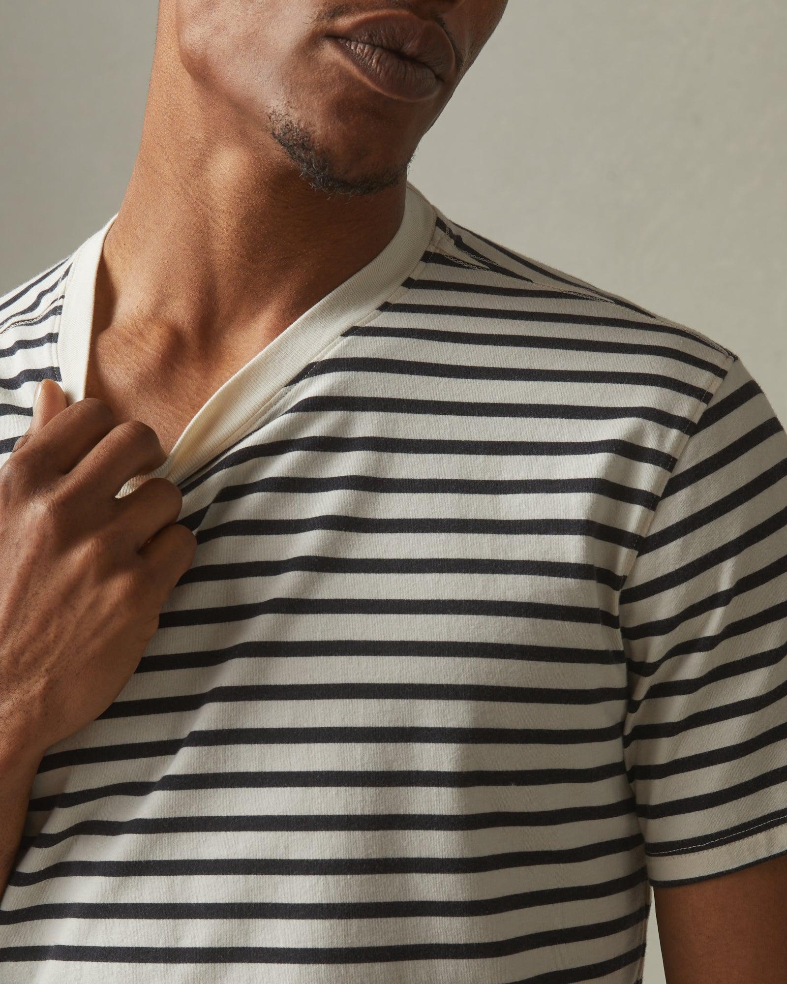 Men's Classic Cotton Crew Striped Tee - Turtledove Dark Navy Male Product Image
