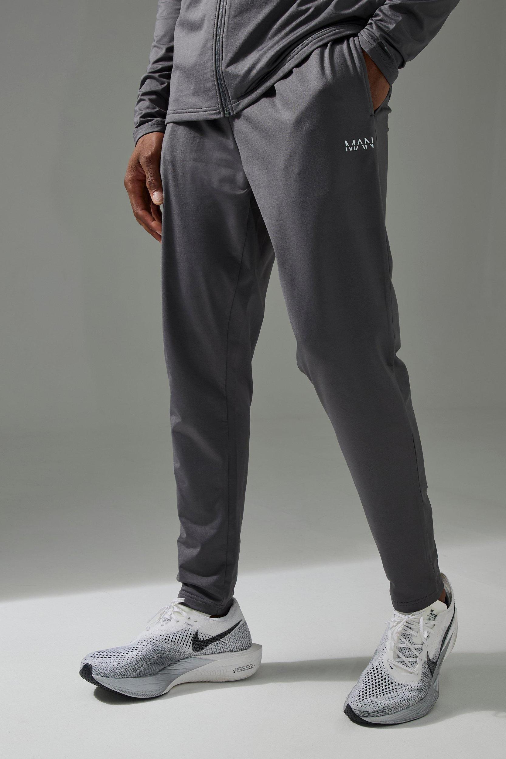 Mens Man Active Fleece Back Performance Tapered Sweatpants - Black Product Image