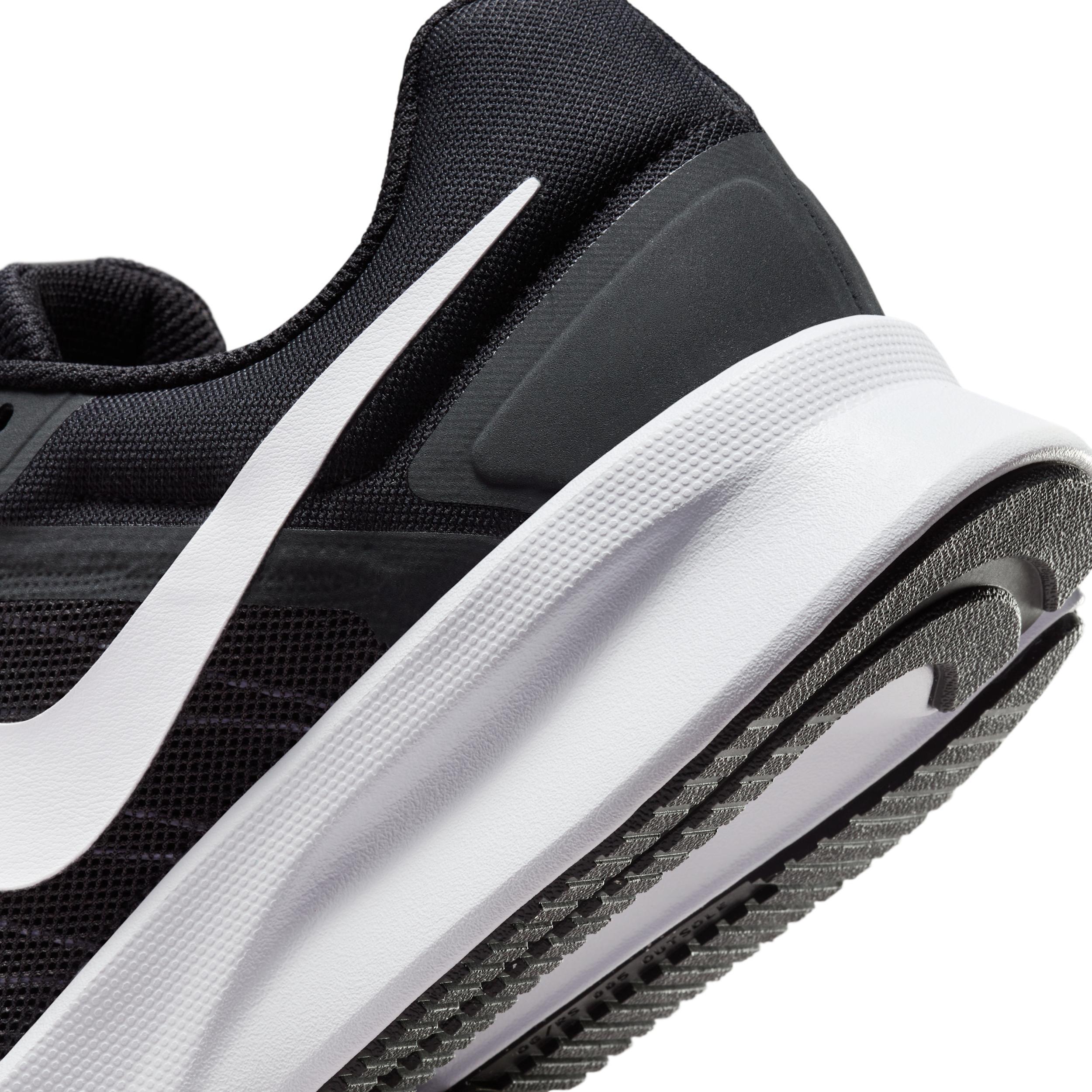 Nike Men's Run Swift 3 Road Running Shoes (Extra Wide) Product Image