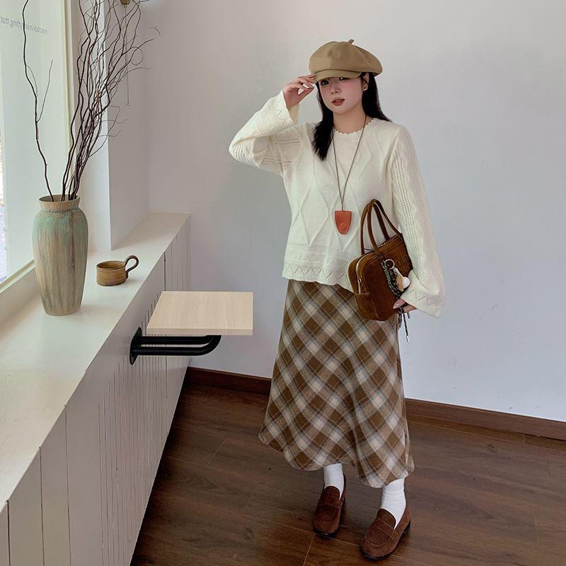 Plus Size Flare-Sleeve Crewneck Plain Knit Top Product Image