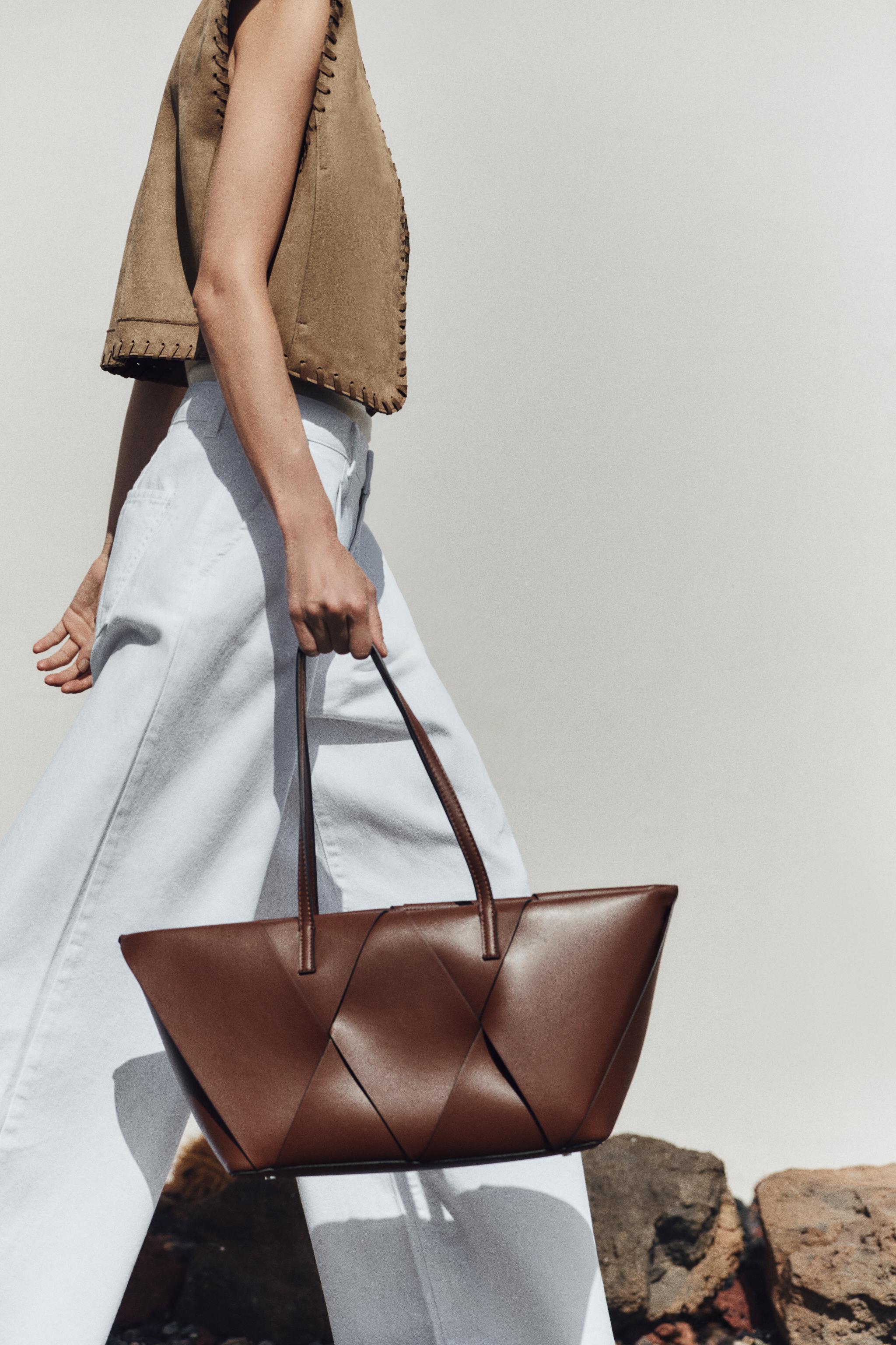 LONG WOVEN SHOPPER BAG Product Image
