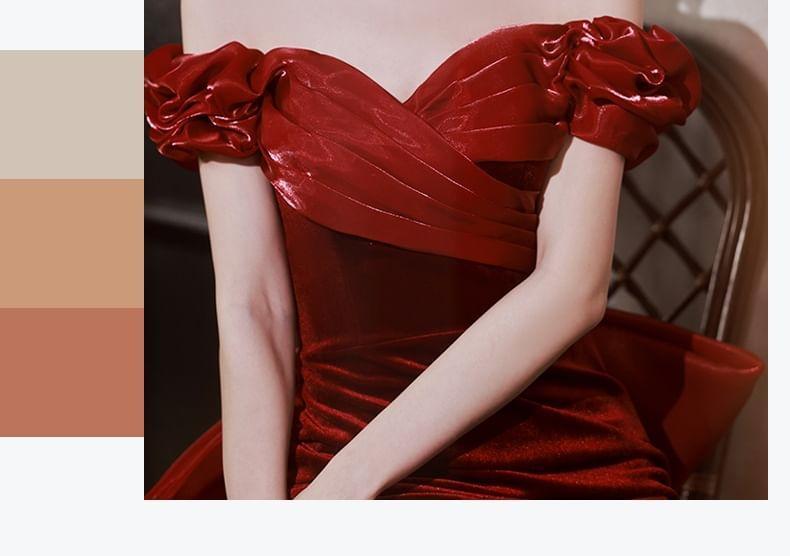 Off-Shoulder Shirred Bow Back Mermaid Evening Gown Product Image