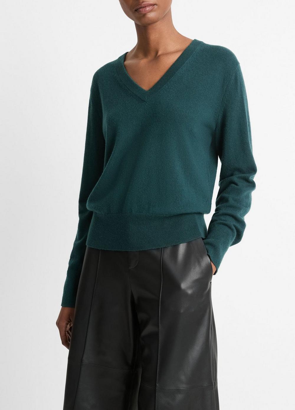 Womens Cashmere Casual V-Neck Sweater, Almond, Size XL Vince Product Image