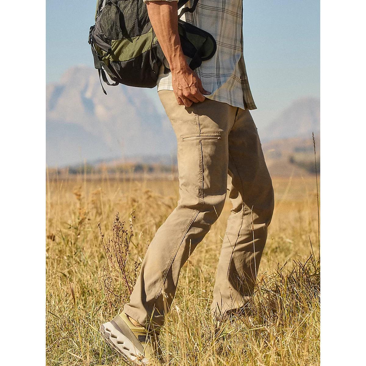 Men's Wrangler® Flex Waist Outdoor Cargo Pant in Kangaroo Product Image