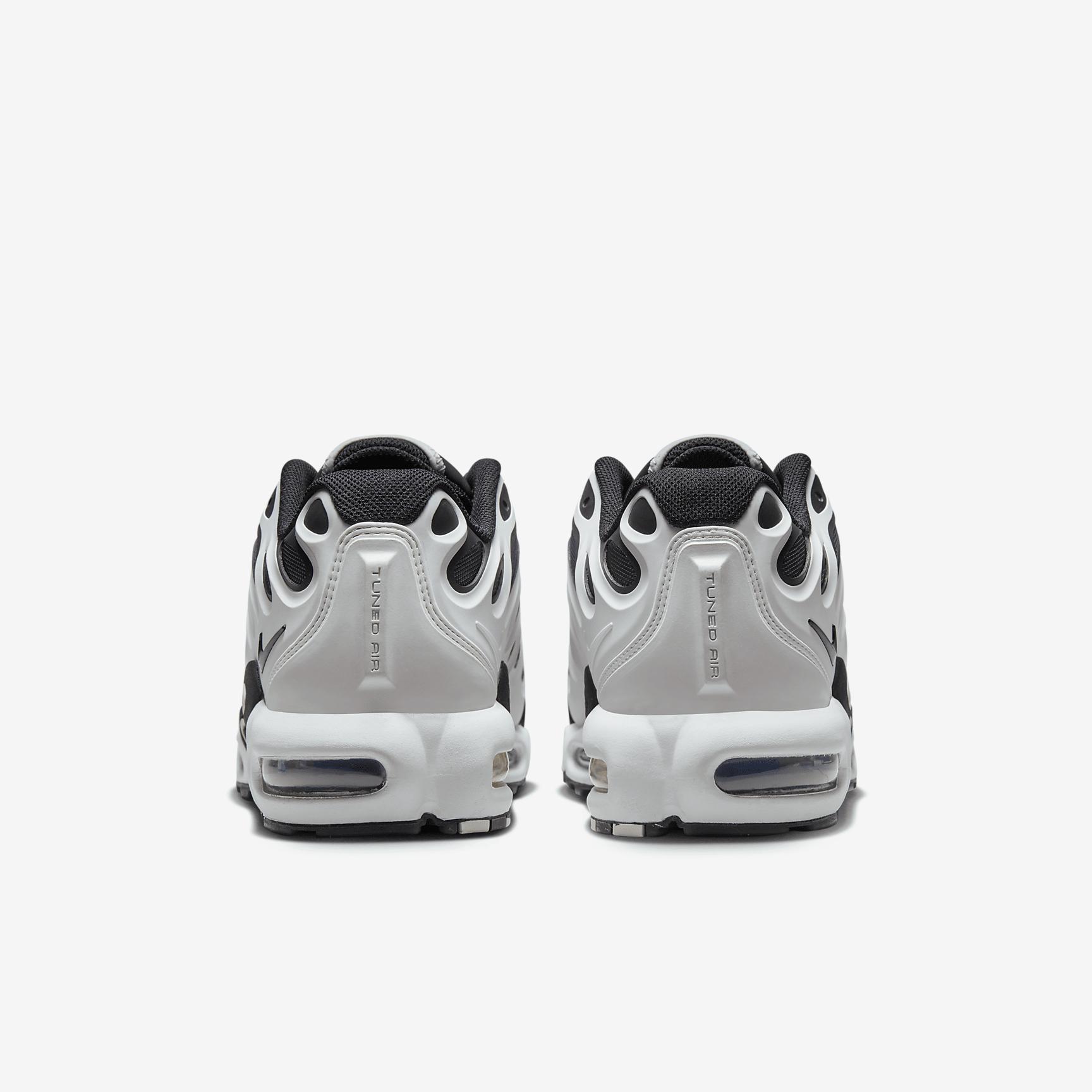 Nike Air Max Plus Drift Men's Shoes Product Image