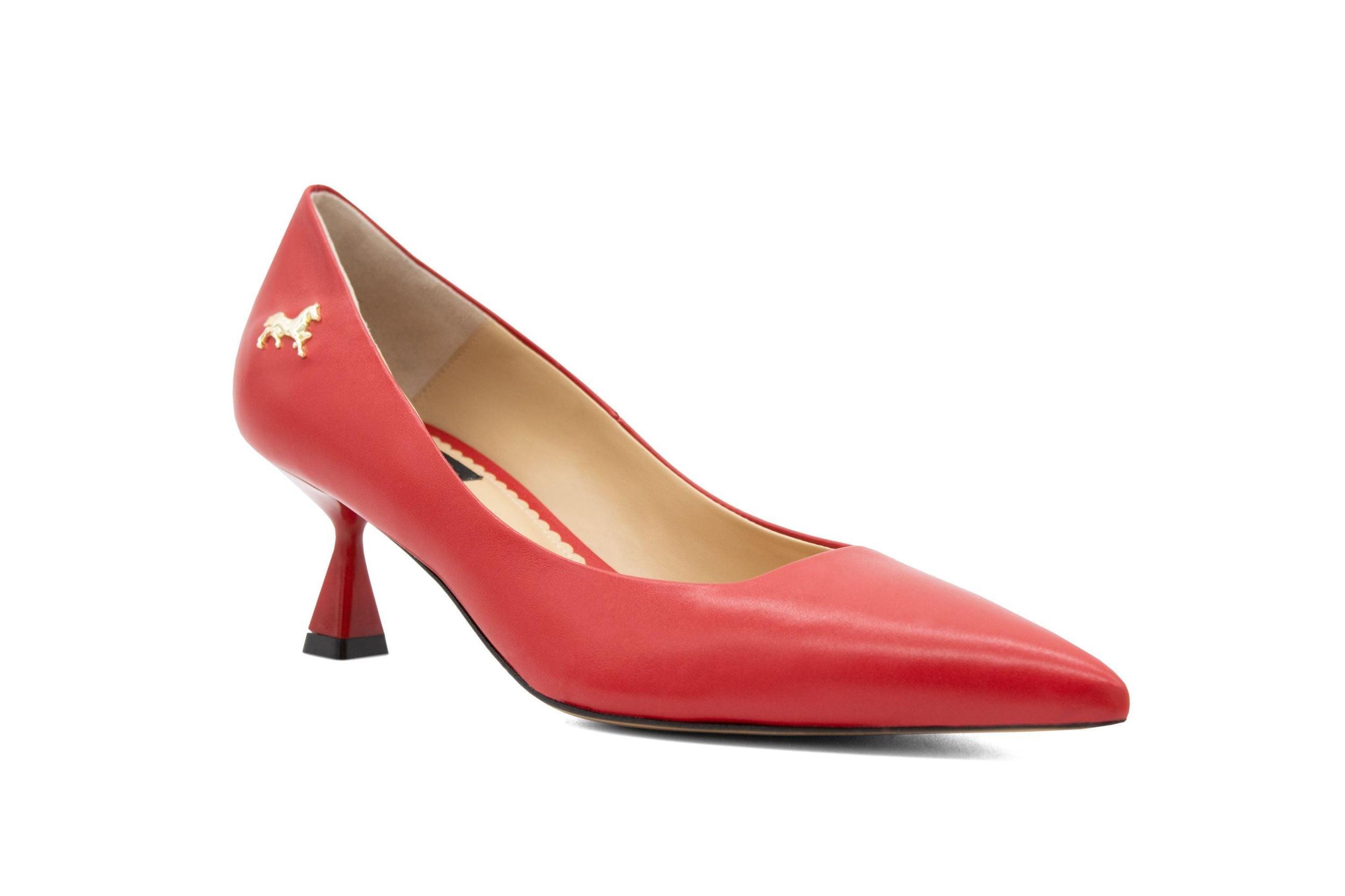 Be Loved Low Heel Pump Female Product Image