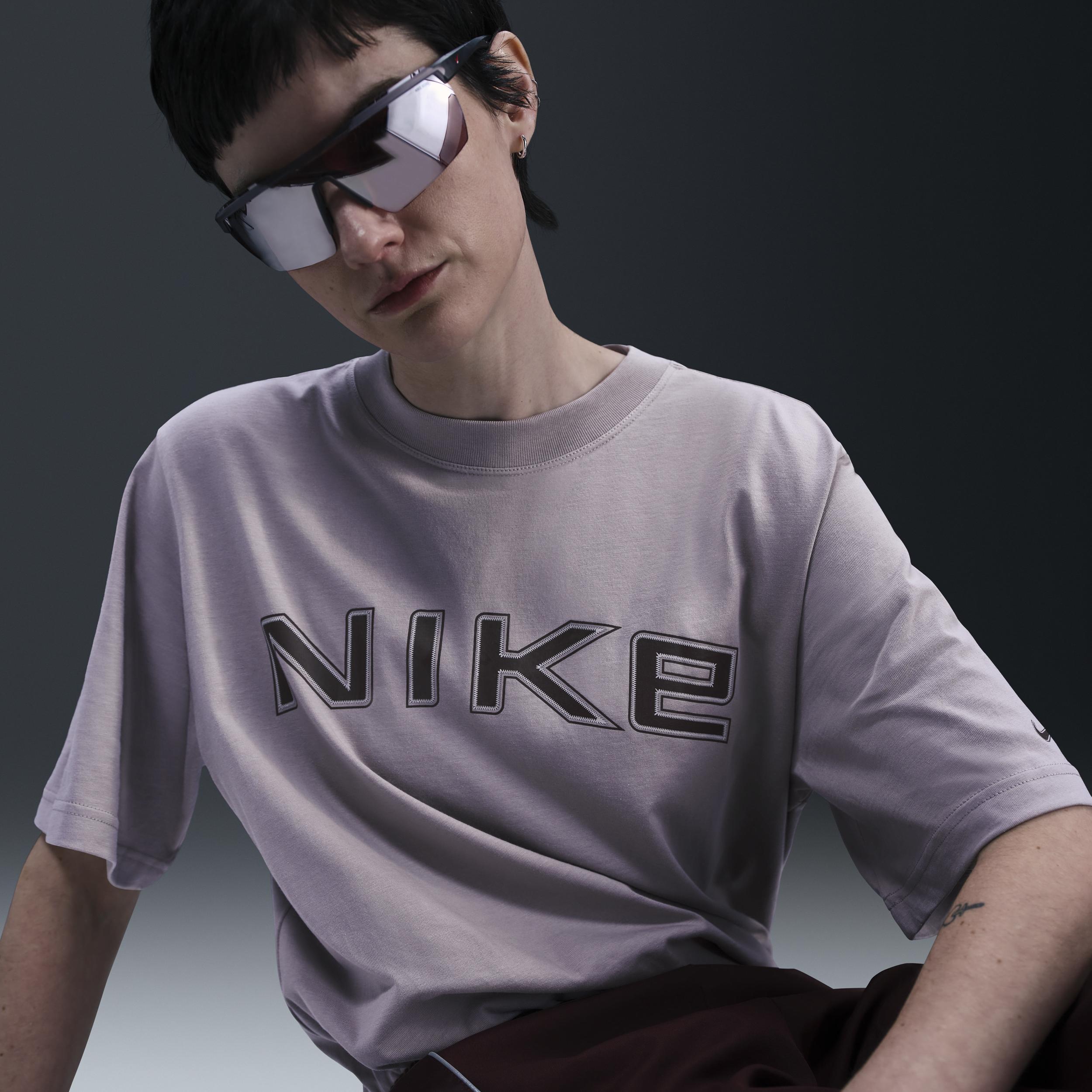 Women's Nike Sportswear Loose Short-Sleeve Graphic T-Shirt Product Image