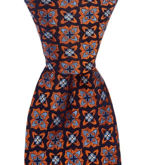 Roundtree & Yorke Mays Stars Medallion 3 3/8#double; Woven Silk Tie Product Image