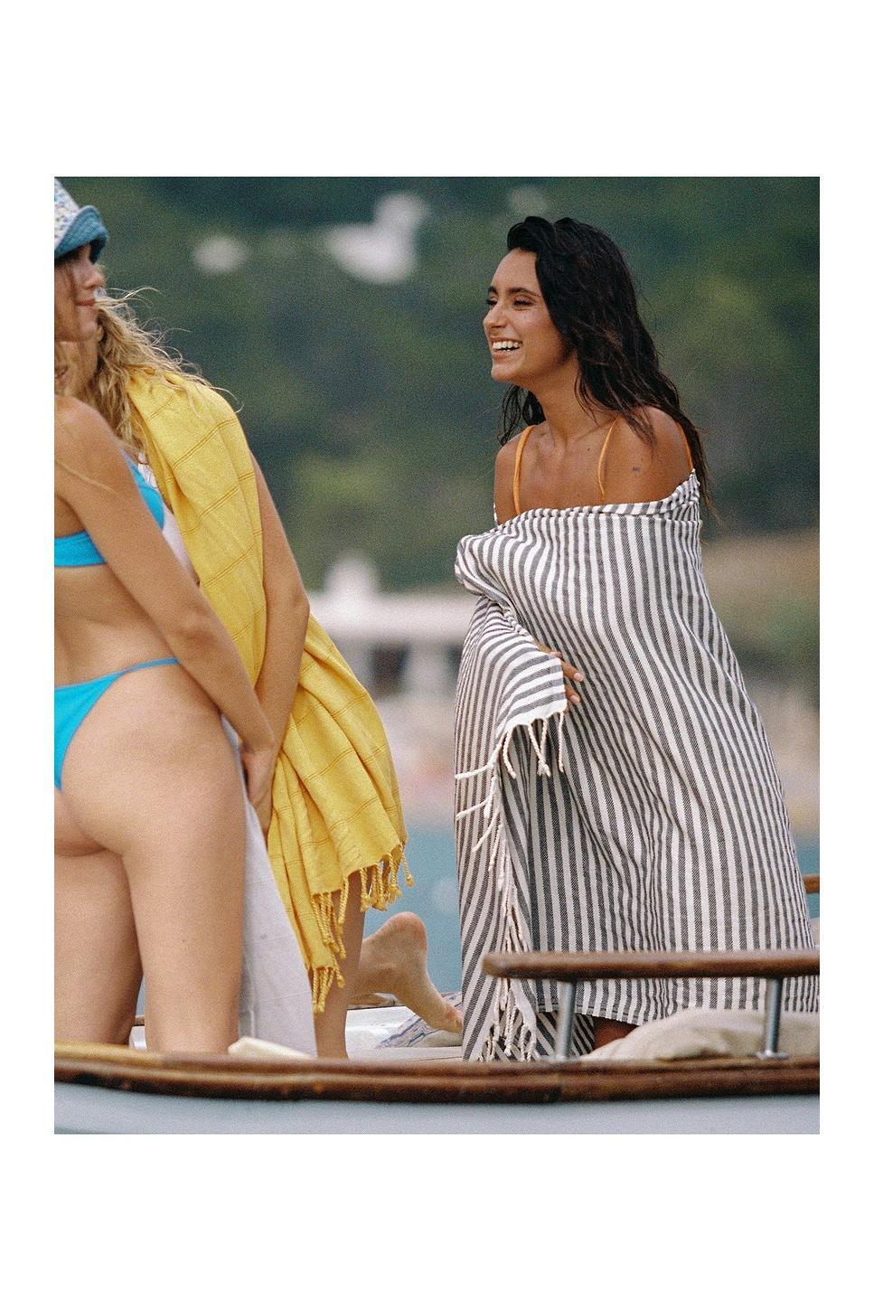 Saint Tropez Sand Free Beach Towel Sunkissed Product Image