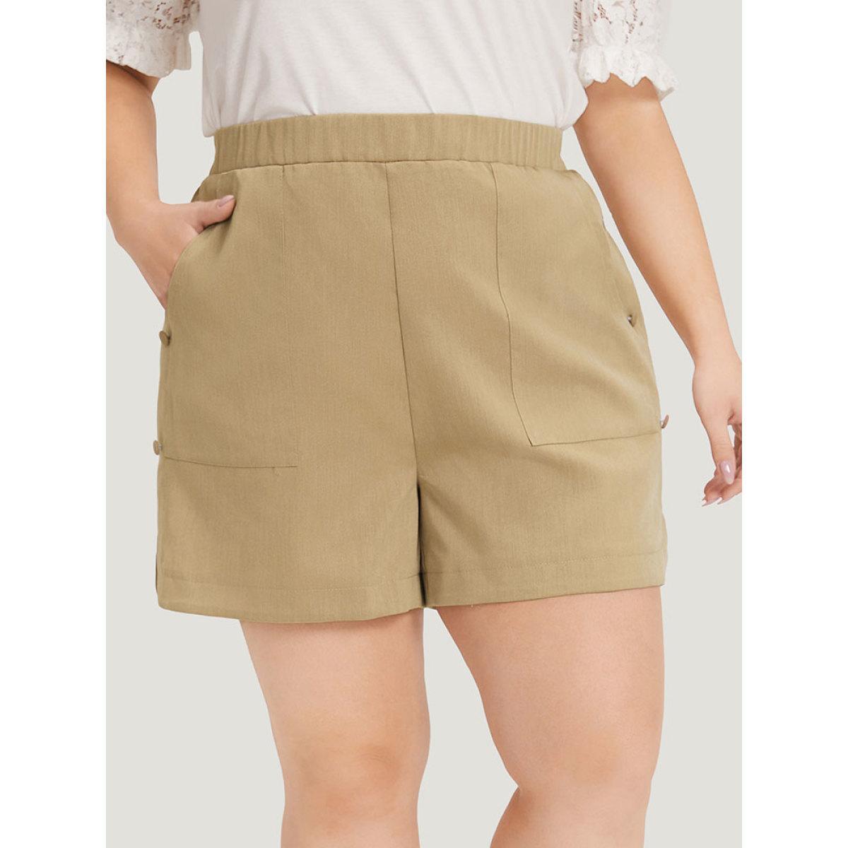 Plus Size Plain Slant Pocket Curved Hem Button Detail Shorts Women LightBrown Elegant Plain Dailywear Shorts BloomChic 14-16/1X Product Image