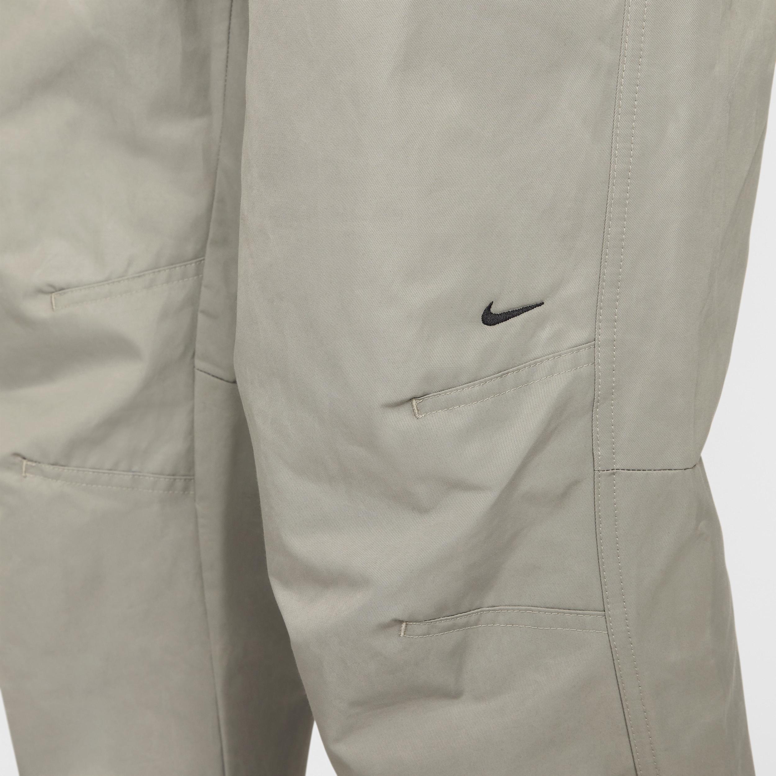 Nike Men's Tech Woven Pants Product Image