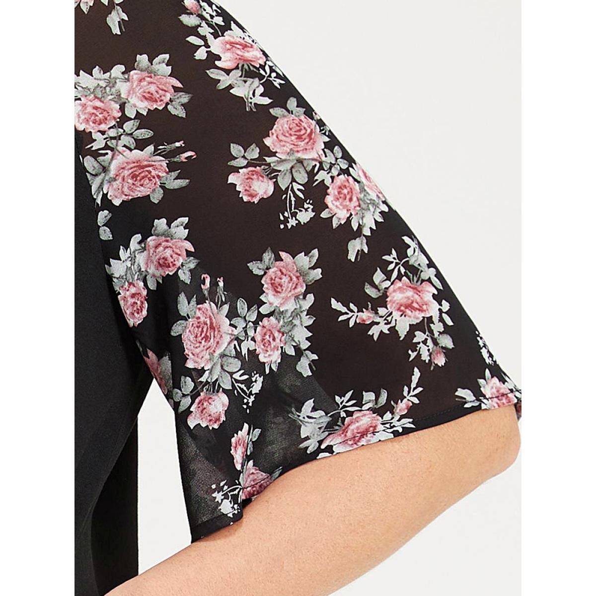Plus Size Supersoft Essentials Floral Pocket Raglan Sleeve Midi Dress Black Women Casual Plain V-neck Short sleeve Curvy Midi Dress BloomChic 28/5X Product Image