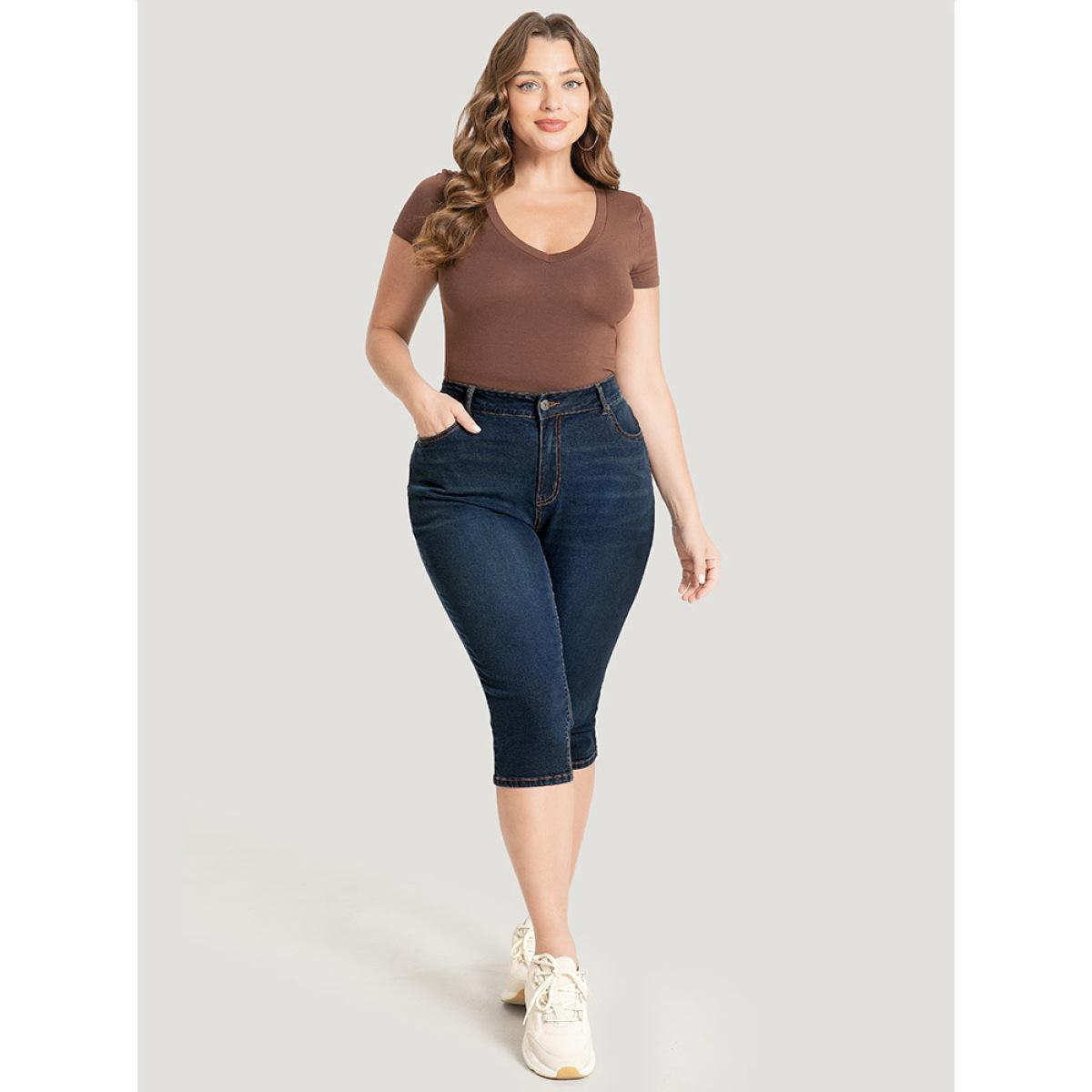 Plus Size Skinny Very Stretchy Dark Wash Split Knee Denim Shorts Women DarkBlue High stretch Dailywear Side seam pocket Casual Denim Shorts BloomChic 14/1X Product Image