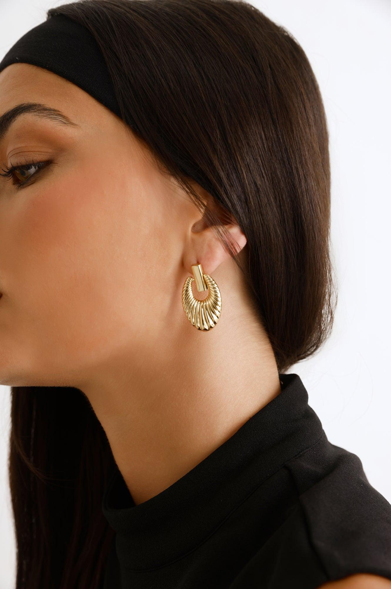Glamora Earrings Gold Product Image