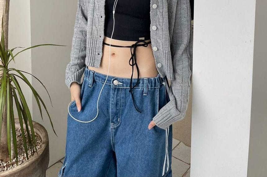 Plain Round Neck Slim-Fit Cardigan Product Image