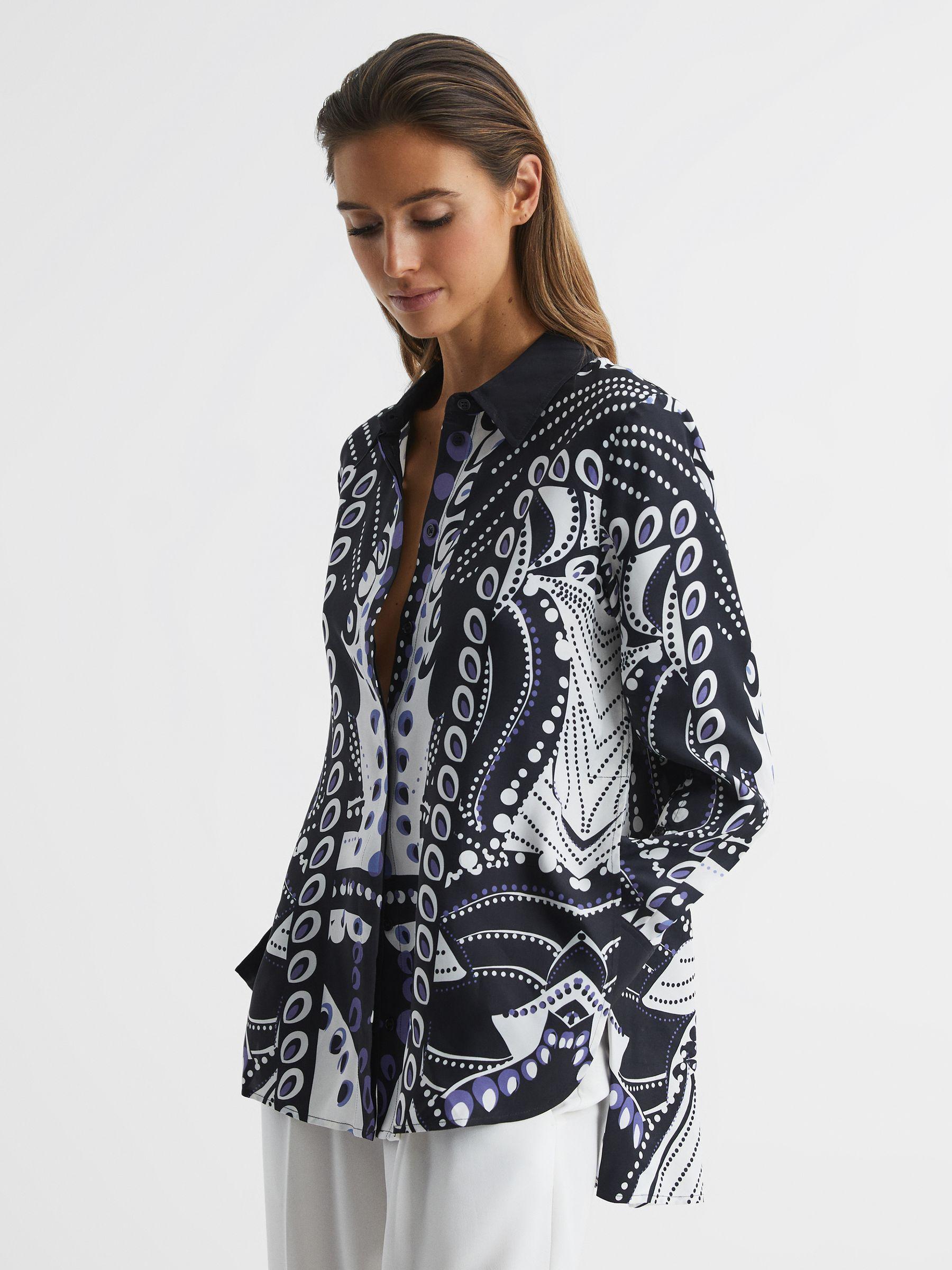 Scarf Printed Shirt in Navy/White Product Image