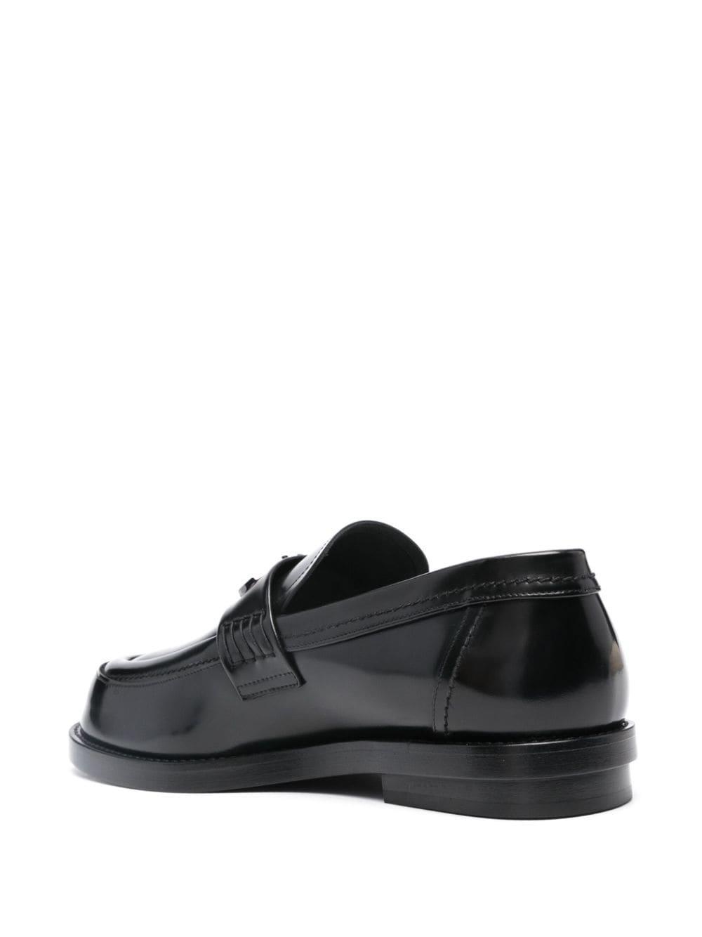 logo-plaque leather loafers Product Image