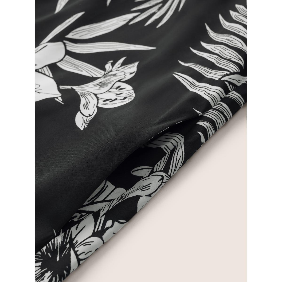 Plus Size Floral Print Tie Neck Scalloped Trim Dress BlackFlower Women Resort Non V-neck Elbow-length sleeve Curvy Midi Dress BloomChic 12/L Product Image
