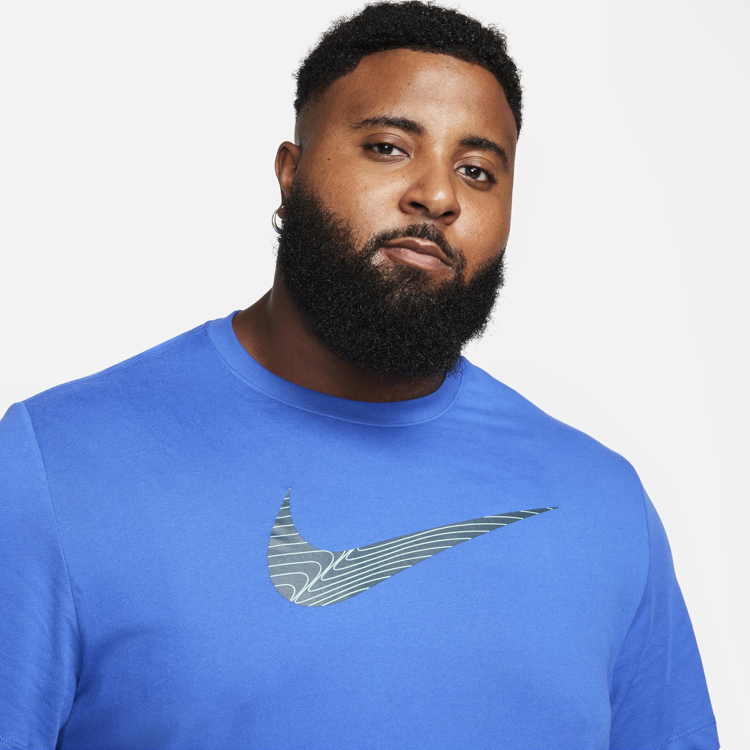 Nike Dri-FIT Men's Fitness T-Shirt Product Image