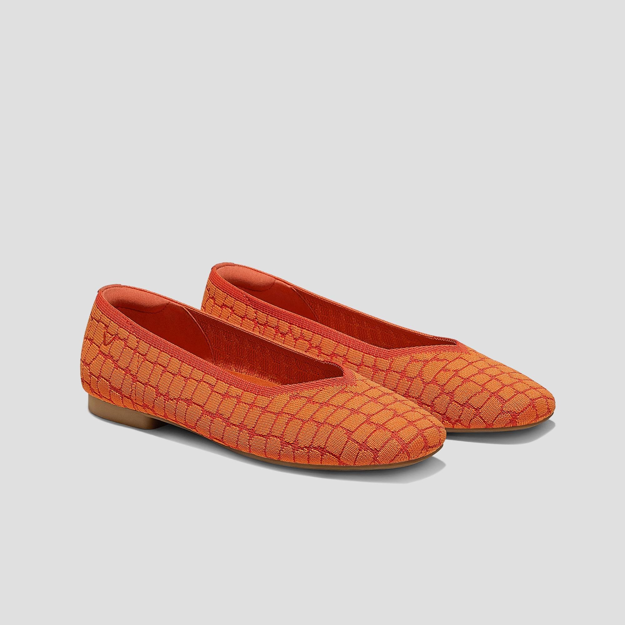 Square-Toe V-Cut Flats (Margot 2.0) Product Image