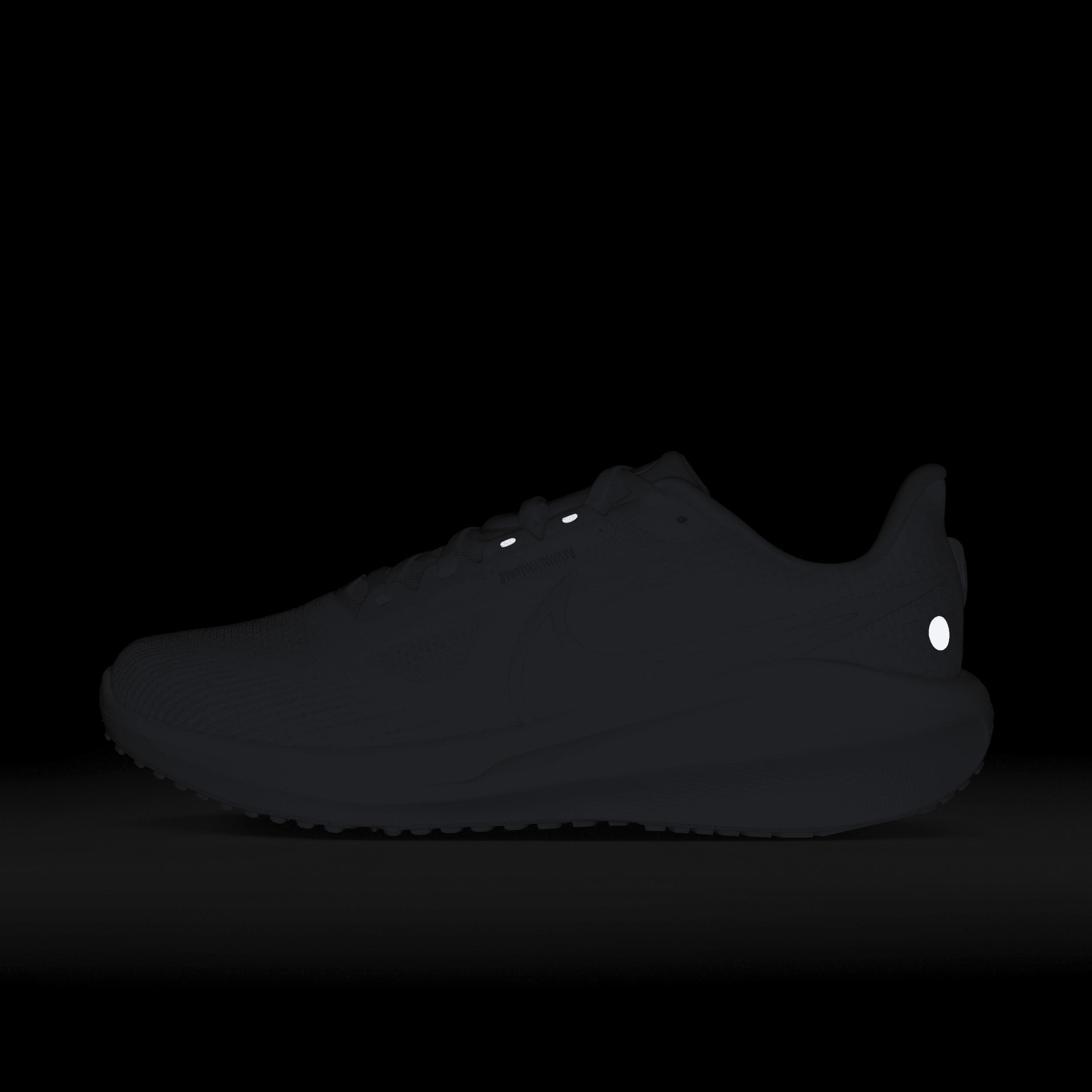 Nike Mens Nike Vomero 17 - Mens Running Shoes Product Image