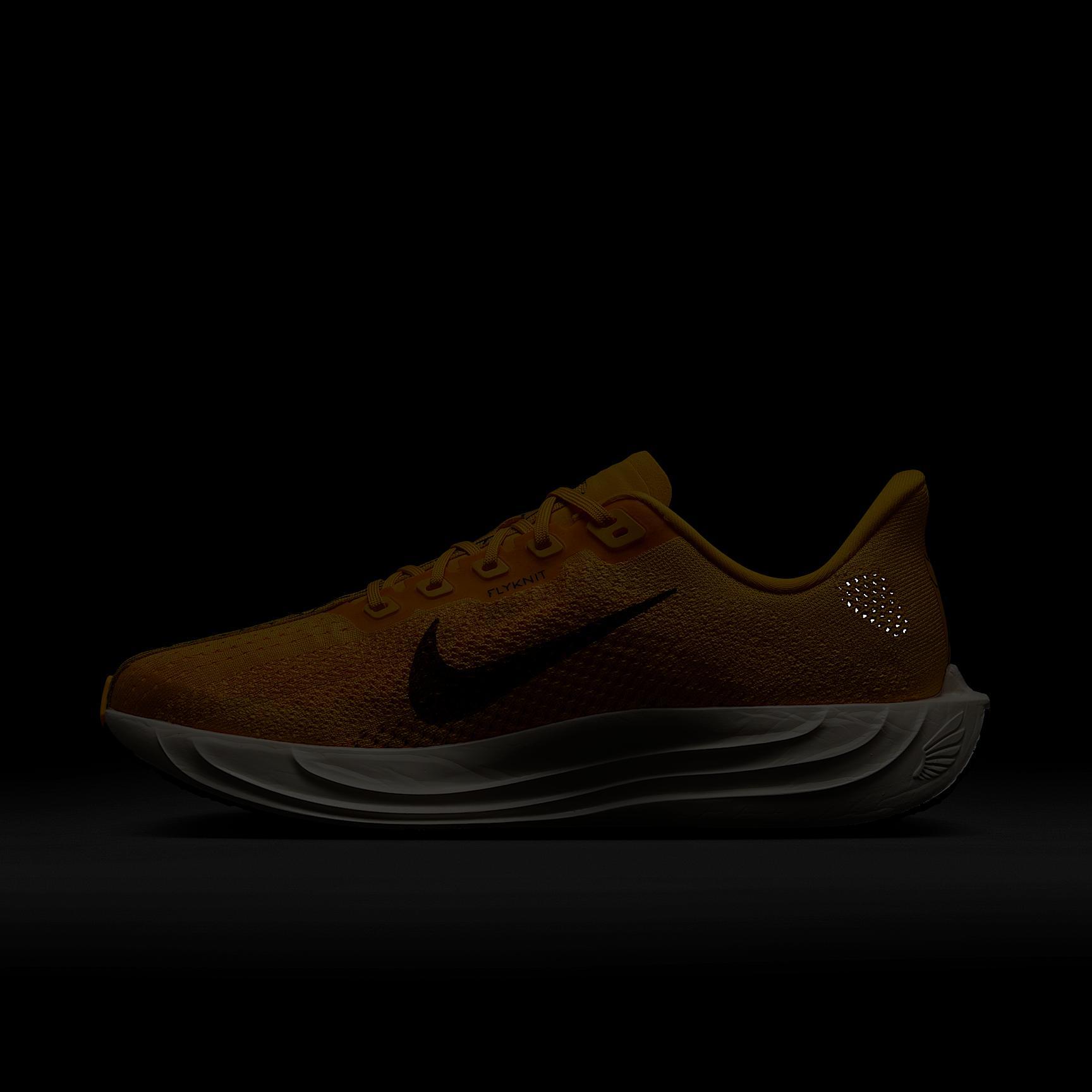 Nike Pegasus Plus LV8 Men's Road Running Shoes Product Image