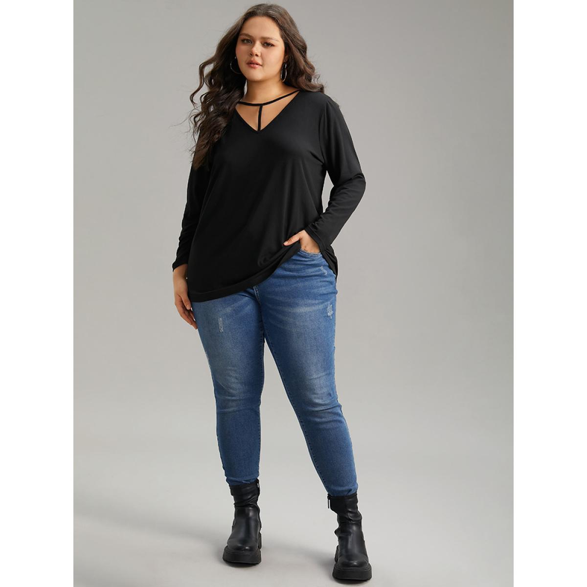 Plus Size Plain Cut Out Long Sleeve T-shirt Black Women Casual Plain Plain Keyhole Cut-Out Dailywear T-shirts BloomChic 10/M Product Image
