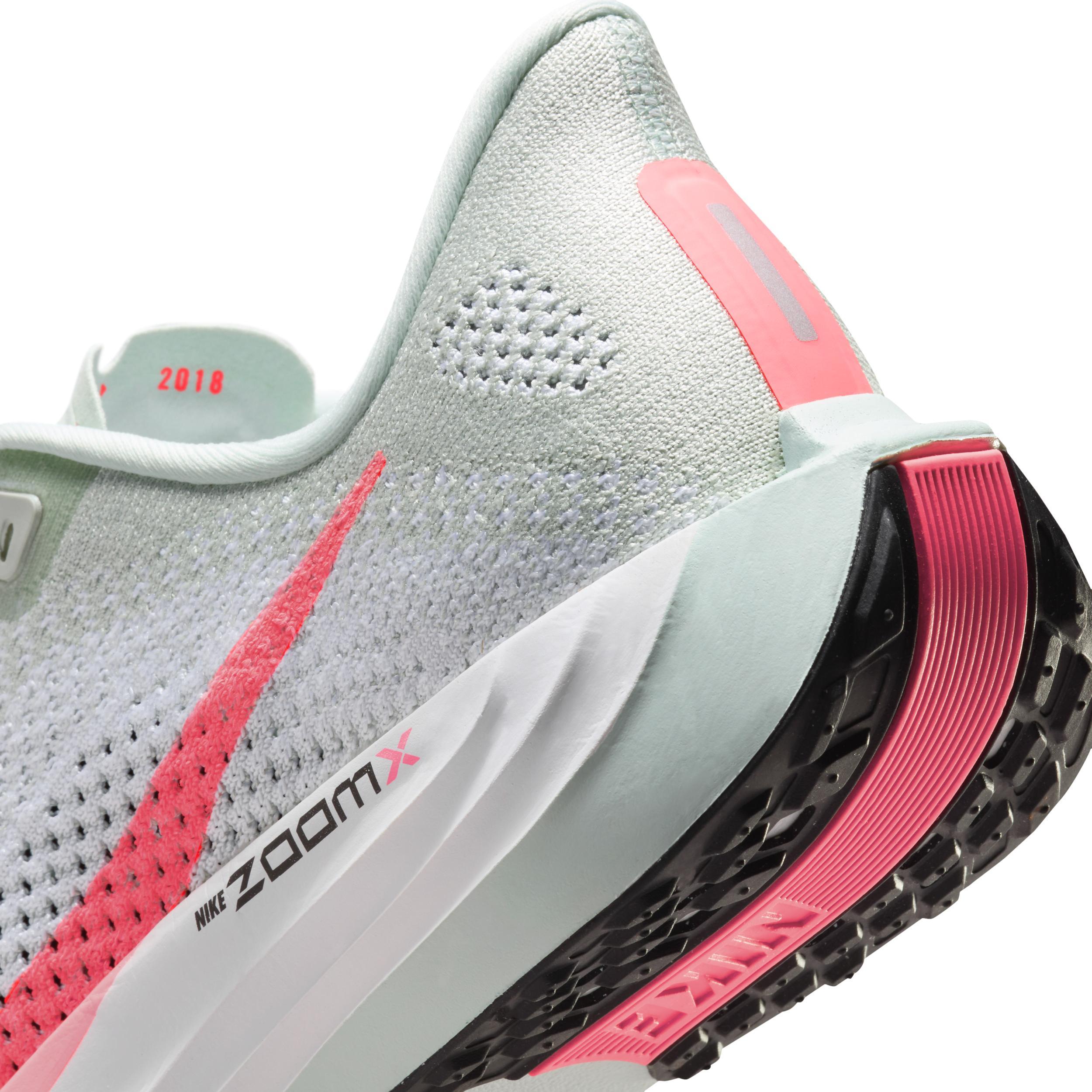 Nike Womens Pegasus Plus Road Running Shoes Product Image