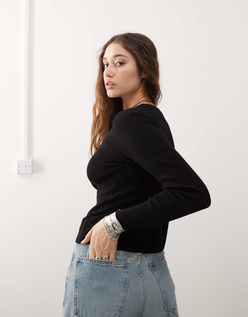Noisy May crew neck knit sweater in black Product Image