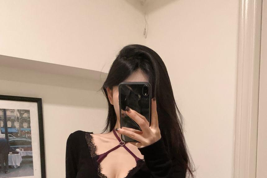 Set: Long-Sleeve Asymmetrical Lace Crop Top + Halter Neck Top Product Image