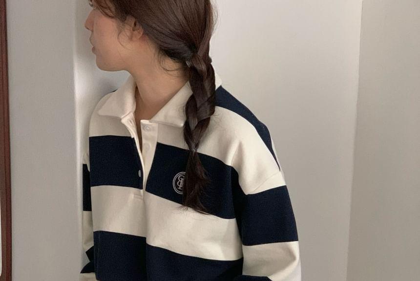 Embroidered Striped Loose-Fit Lapel Sweatshirt Product Image