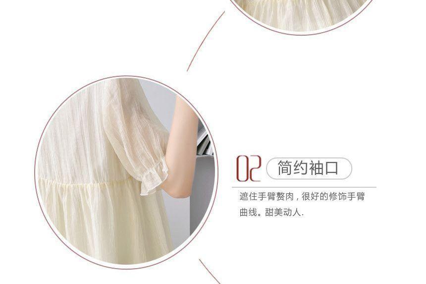 Maternity Puff-Sleeve V-Neck Plain Blouse / Shorts Product Image