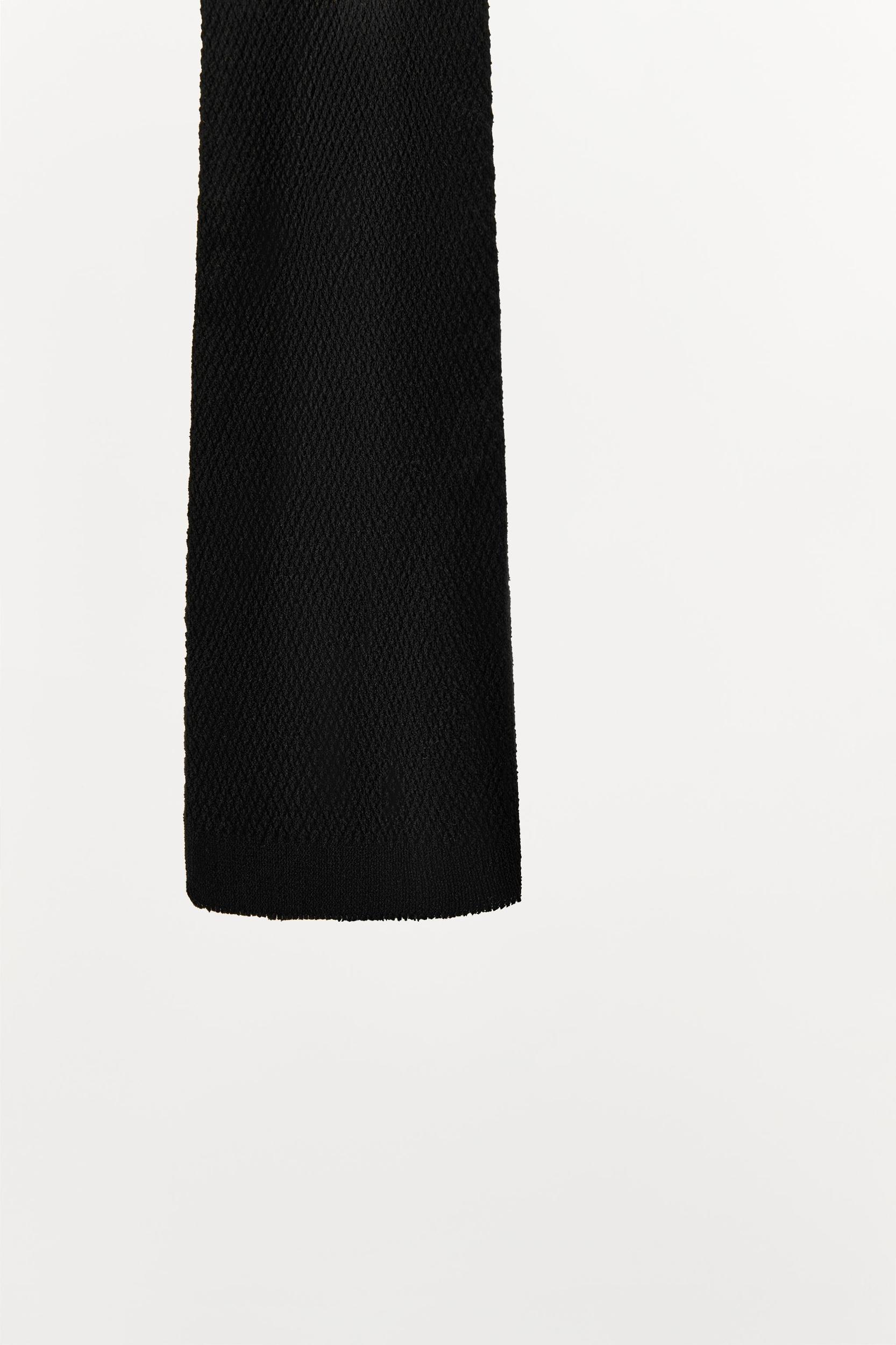 SEAMLESS ARM WARMERS Product Image