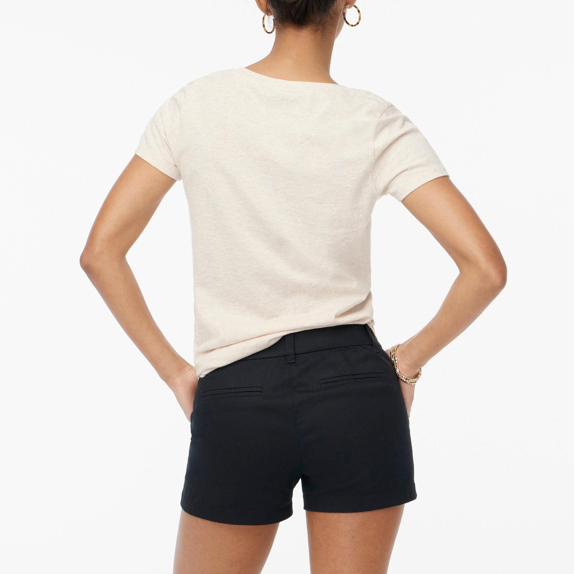 3.5" classic chino short Product Image