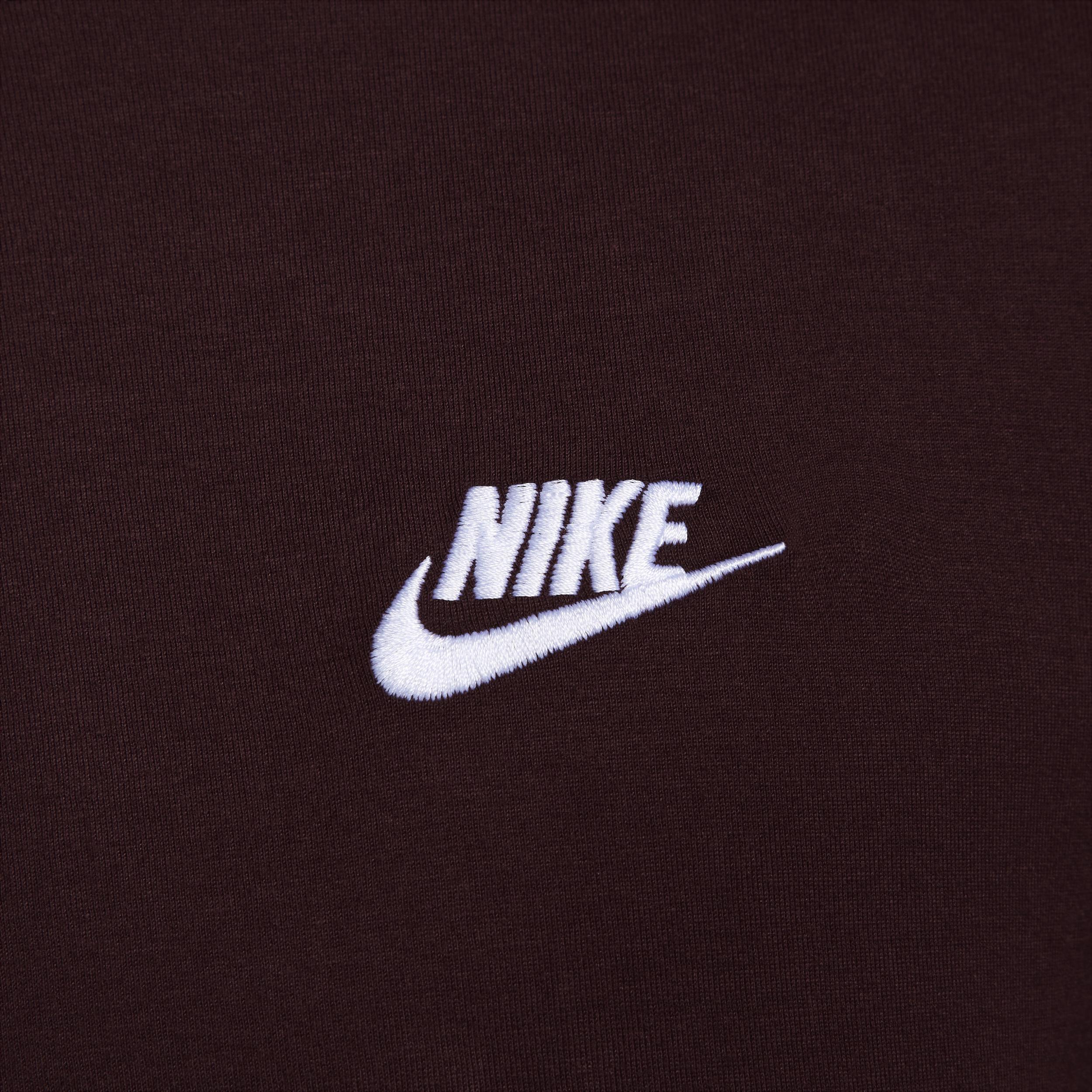 Nike Sportswear Club Men's Long-Sleeve T-Shirt Product Image