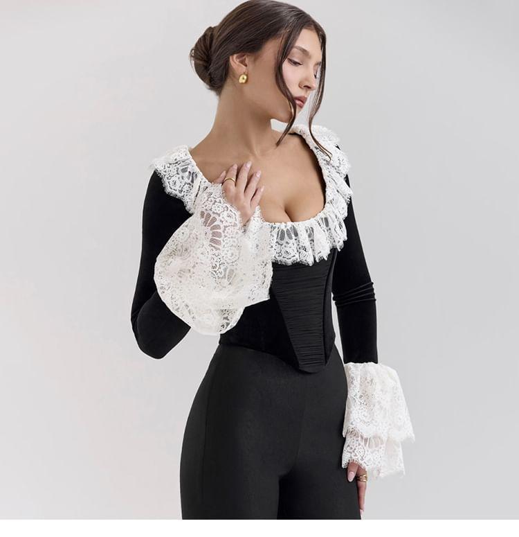Flared-Sleeve Scoop Neck Plain Lace Trim Asymmetrical Crop Corset Top Product Image
