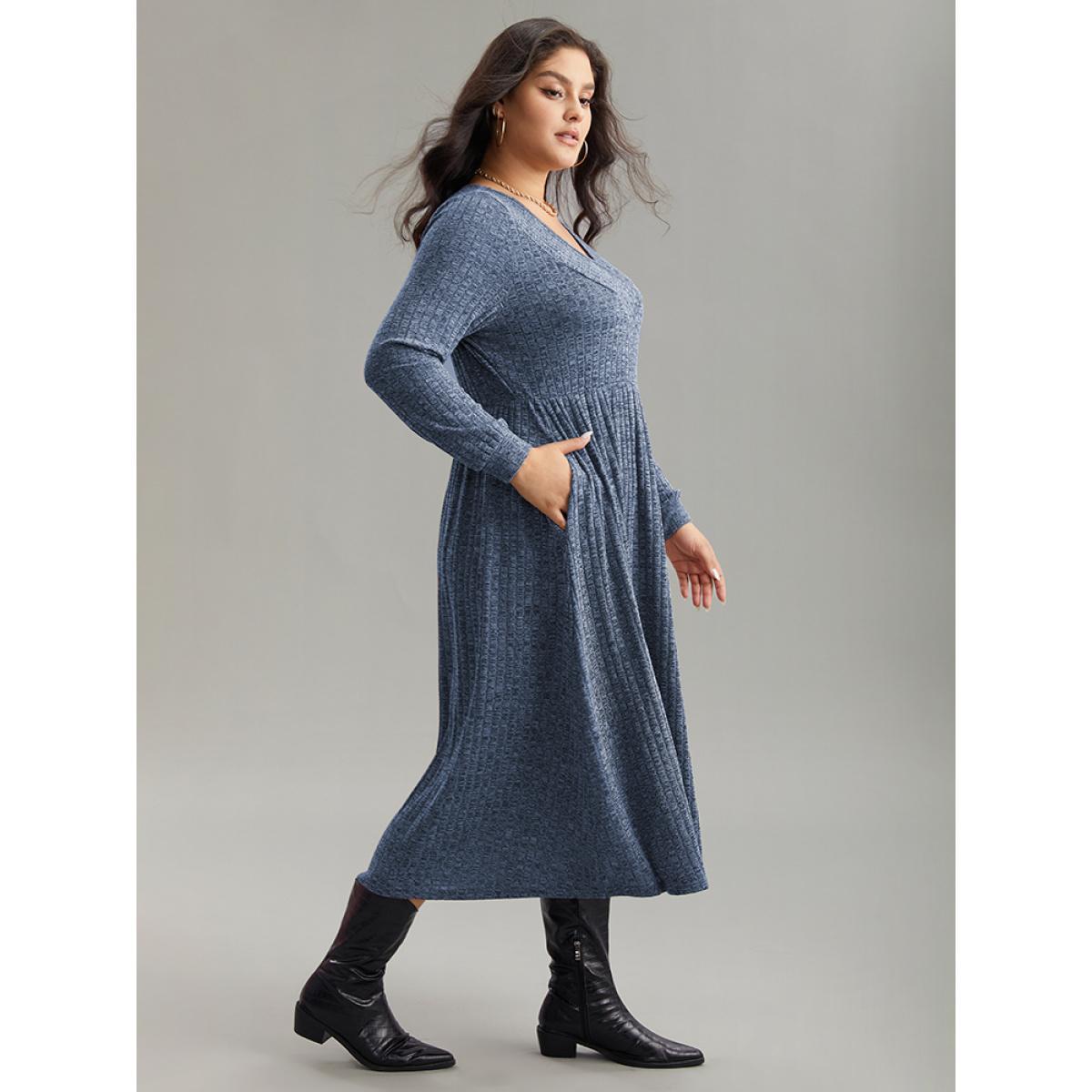 Plus Size Rib Knit Plain Plisse Long Sleeve Dress DarkBlue Women Casual Rib Knit V-neck Long Sleeve Curvy Midi Dress BloomChic 12/L Product Image